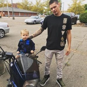 Meet your Posher, Drew